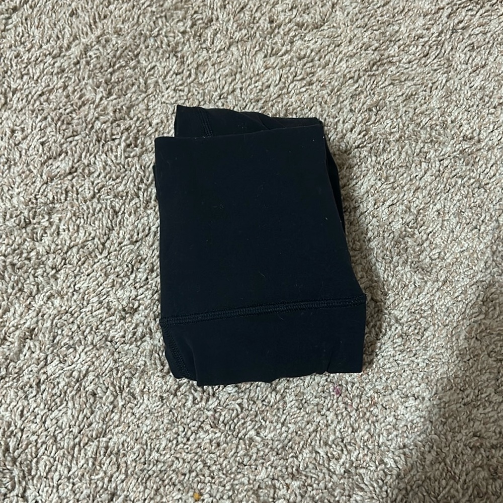 Lululemon align leggings, size 0 pockets inside